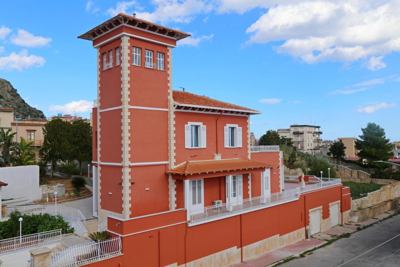 Edera Santa Flavia